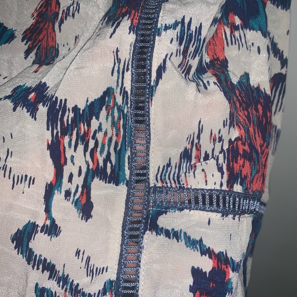 Waverly Silk Geometric Pattern Racerback Tank Size S - Picture 3 of 7